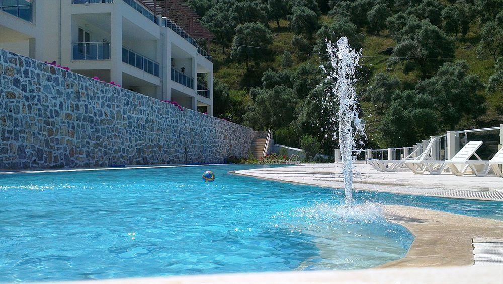 Flip Flops Meltemi Apartments Миляс Экстерьер фото